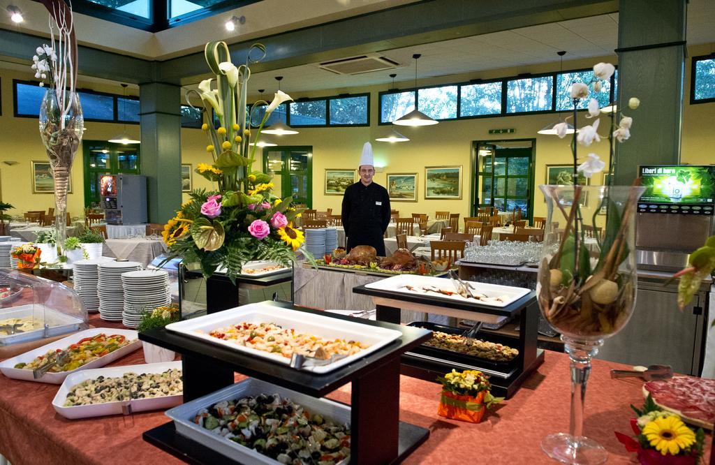 Club Village & Hotel Spiaggia Romea Lido di Volano Εξωτερικό φωτογραφία